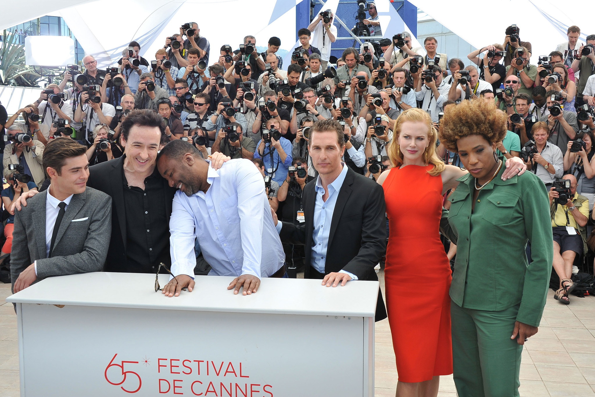John Cusack, Nicole Kidman, Matthew McConaughey, Macy Gray, Lee Daniels and Zac Efron at event of The Paperboy (2012)