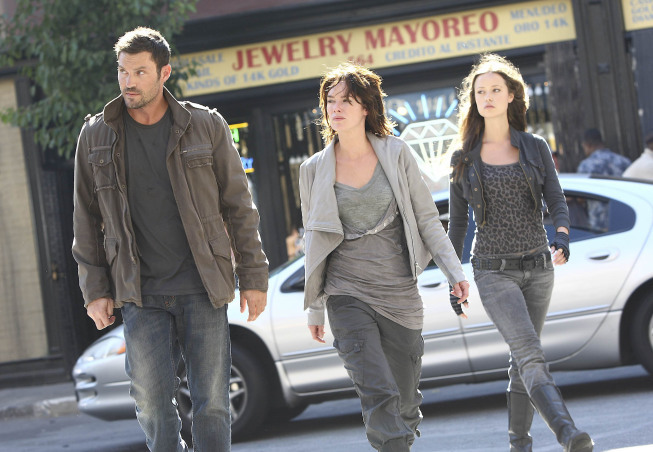 Still of Brian Austin Green, Lena Headey and Summer Glau in Terminator: The Sarah Connor Chronicles (2008)