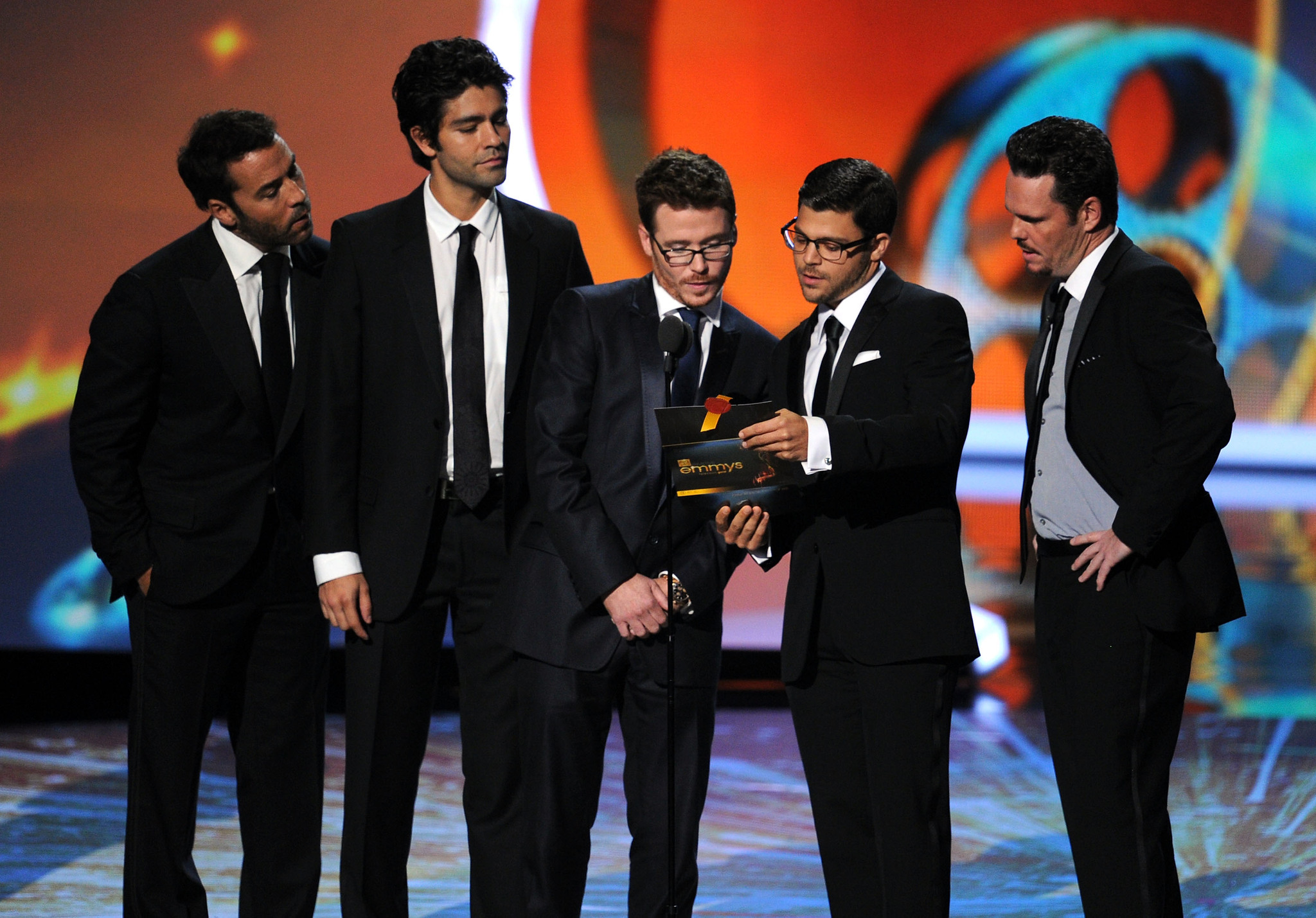 Kevin Dillon, Adrian Grenier, Jeremy Piven, Kevin Connolly and Jerry Ferrara
