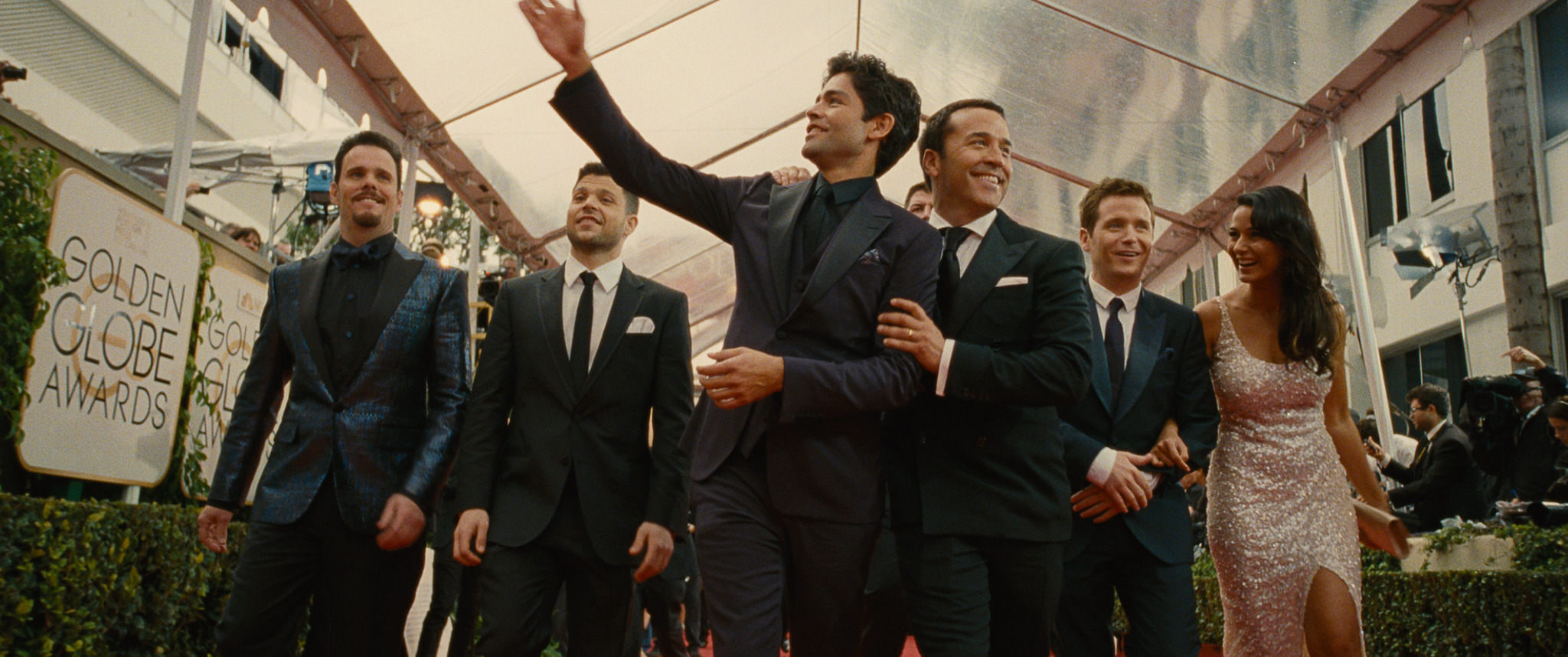 Still of Kevin Dillon, Emmanuelle Chriqui, Adrian Grenier, Jeremy Piven, Kevin Connolly and Jerry Ferrara in Entourage (2015)