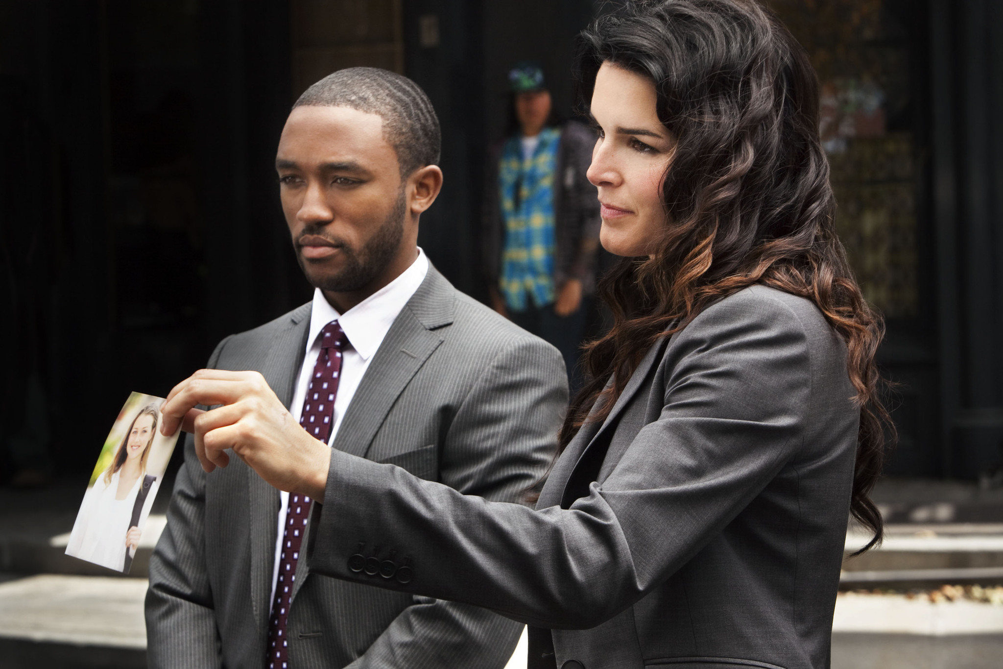 Still of Angie Harmon and Lee Thompson Young in Rizzoli & Isles (2010)