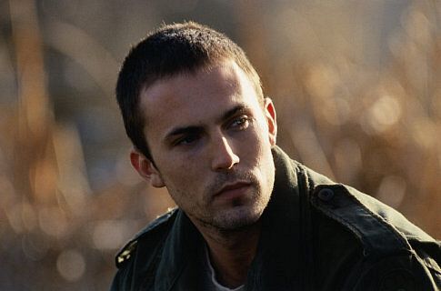 Still of Desmond Harrington in Taken (2002)