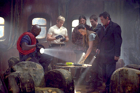 (L-R) ISAIAH WASHINGTON, RON ELDARD, KARL URBAN, DESMOND HARRINGTON, JULIANNA MARGULIES and GABRIEL BYRNE in Warner Bros. Pictures' and Village Roadshow Pictures' horror film 