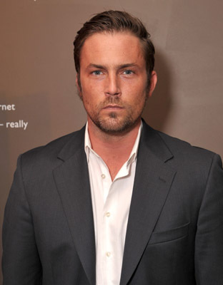 Desmond Harrington