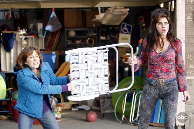 Still of Brooke Shields and Patricia Heaton in The Middle (2009)