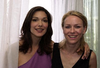 Laura Harring and Naomi Watts at event of Mulholland Dr. (2001)