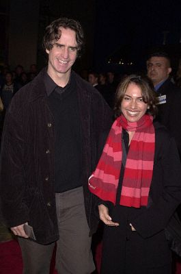 Susanna Hoffs and Jay Roach at event of All Access: Front Row. Backstage. Live! (2001)