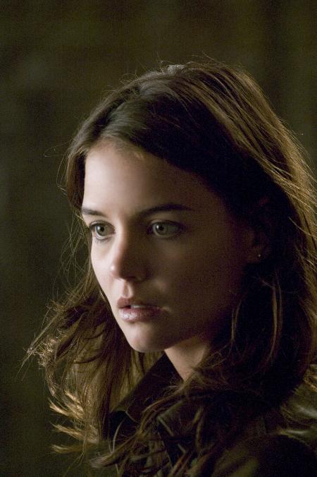 Still of Katie Holmes in Betmenas: Pradzia (2005)