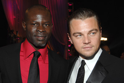 Leonardo DiCaprio and Djimon Hounsou at event of 13th Annual Screen Actors Guild Awards (2007)