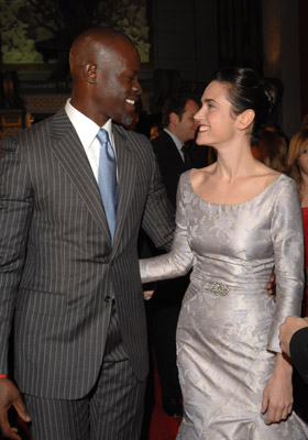 Jennifer Connelly and Djimon Hounsou at event of Kruvinas deimantas (2006)