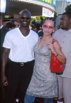 Djimon Hounsou at event of Laukiniai Laukiniai Vakarai (1999)
