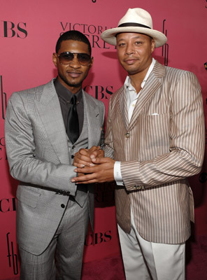 Terrence Howard and Usher Raymond at event of The Victoria's Secret Fashion Show (2008)