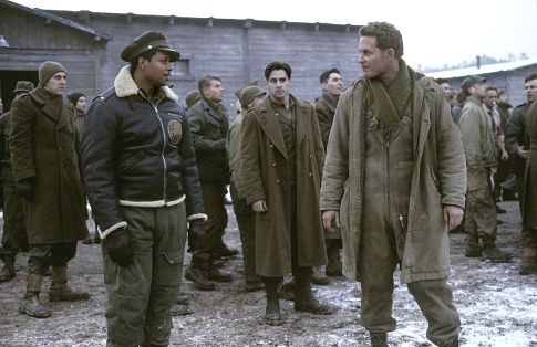 Still of Terrence Howard, Colin Farrell and Cole Hauser in Hart's War (2002)