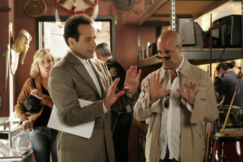 Still of Tony Shalhoub, Stanley Tucci and Traylor Howard in Monk (2002)