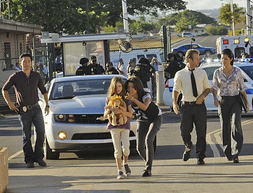 Still of Scott Caan, Kelly Hu, Daniel Dae Kim and Mackenzie Foy in Hawaii Five-0 (2010)
