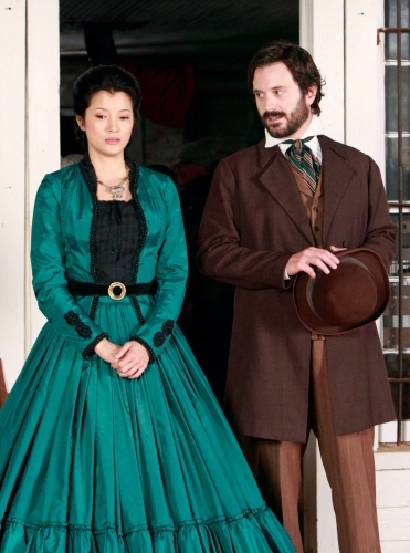 Still of Kelly Hu and Joe Knezevich in Vampyro dienorasciai (2009)