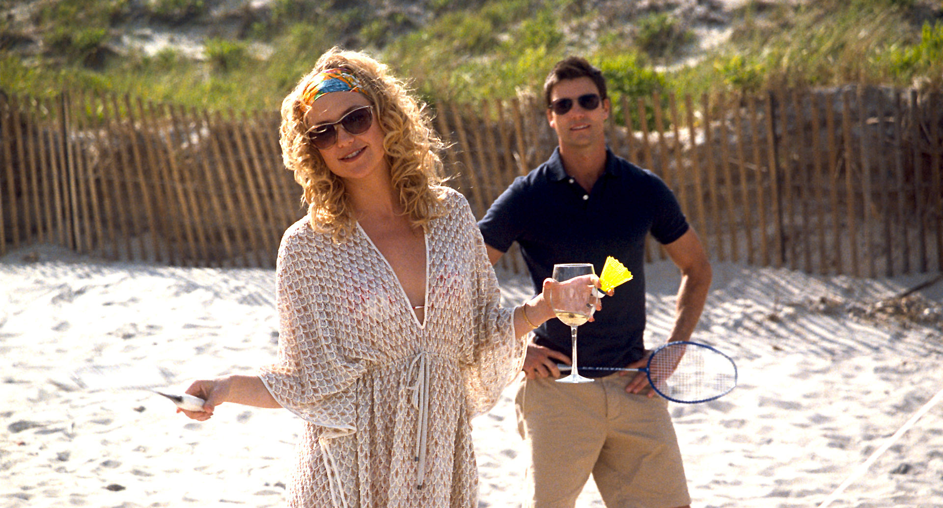 Still of Kate Hudson and Colin Egglesfield in Kazkas skolinto (2011)