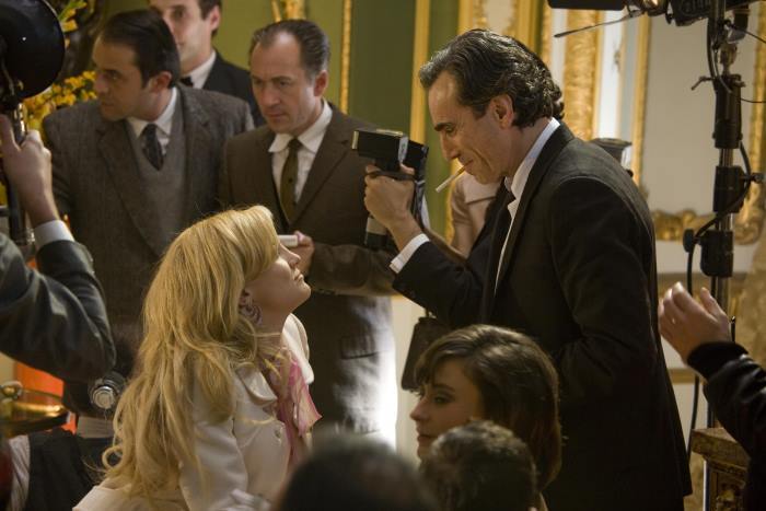 Still of Daniel Day-Lewis and Kate Hudson in Nine (2009)
