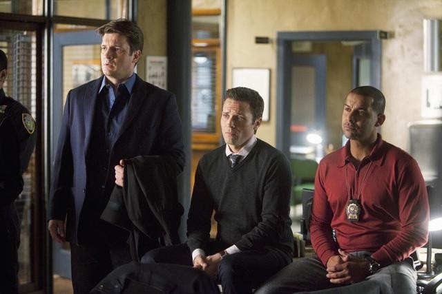 Still of Jon Huertas, Seamus Dever and Nathan Fillion in Kastlas (2009)