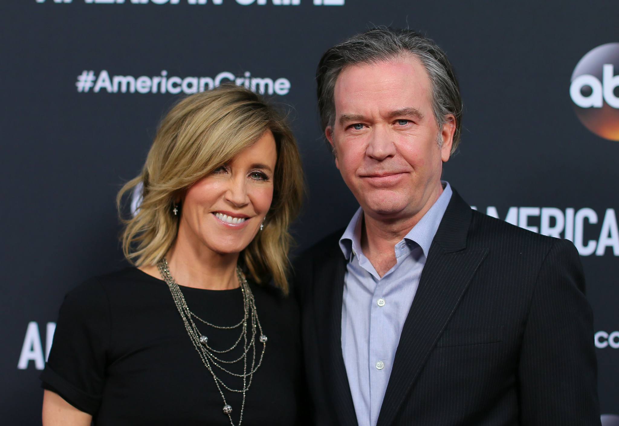 Timothy Hutton and Felicity Huffman at event of American Crime (2015)