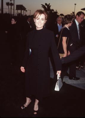 Laura Innes at event of Gilus sukretimas (1998)