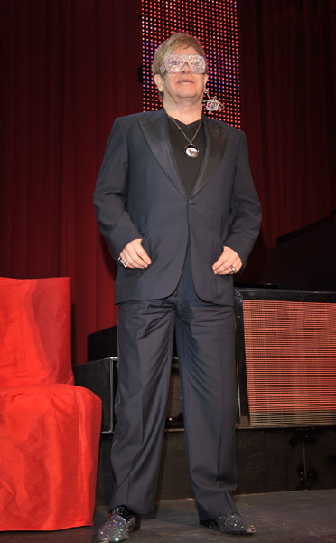 Elton John at event of The 82nd Annual Academy Awards (2010)