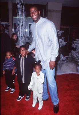 Magic Johnson at event of Beauty and the Beast: The Enchanted Christmas (1997)