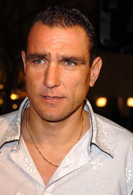 Vinnie Jones at event of The Big Bounce (2004)