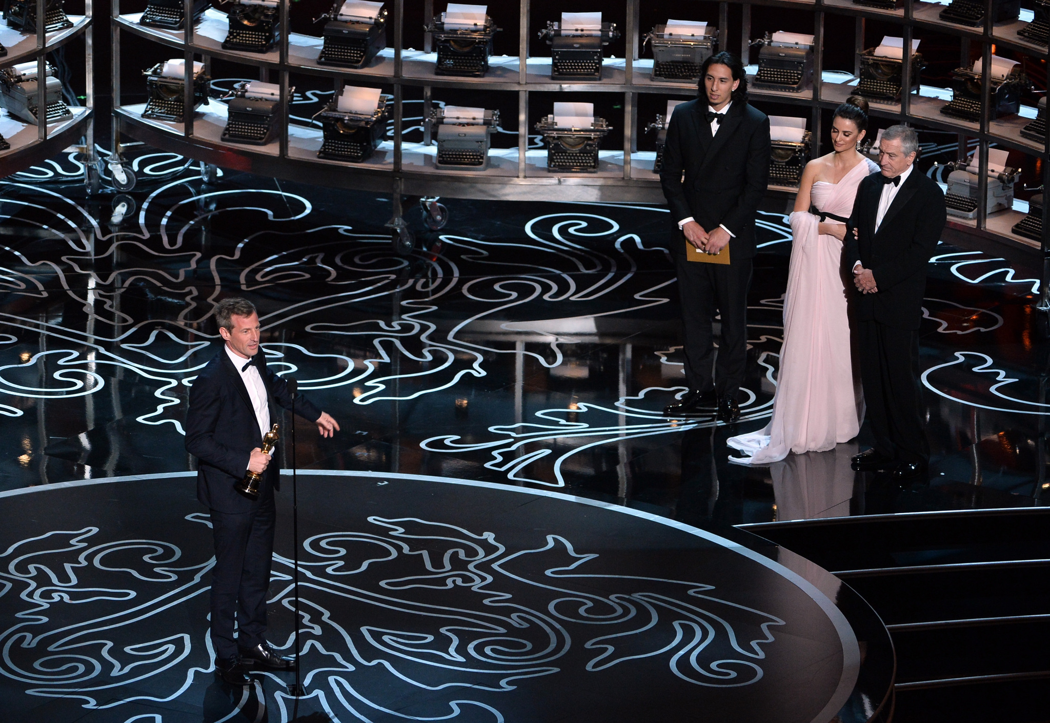 Robert De Niro, Penélope Cruz and Spike Jonze at event of The Oscars (2014)