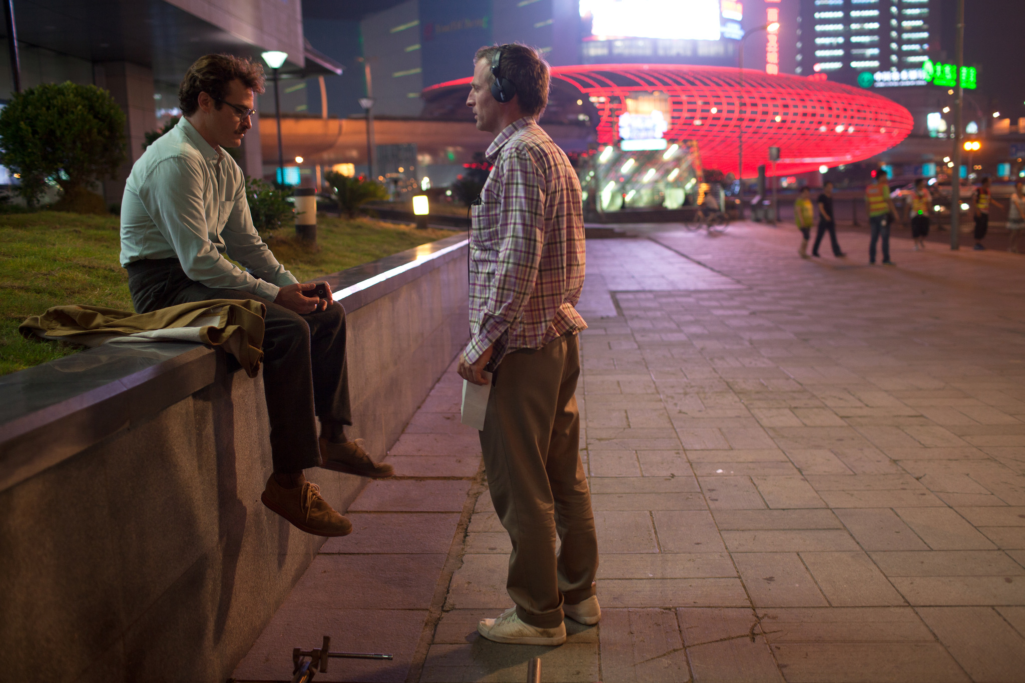 Joaquin Phoenix and Spike Jonze in Ji (2013)