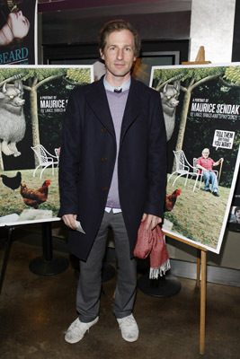 Spike Jonze at event of Tell Them Anything You Want: A Portrait of Maurice Sendak (2009)