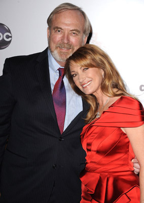 James Keach and Jane Seymour at event of Dancing with the Stars (2005)