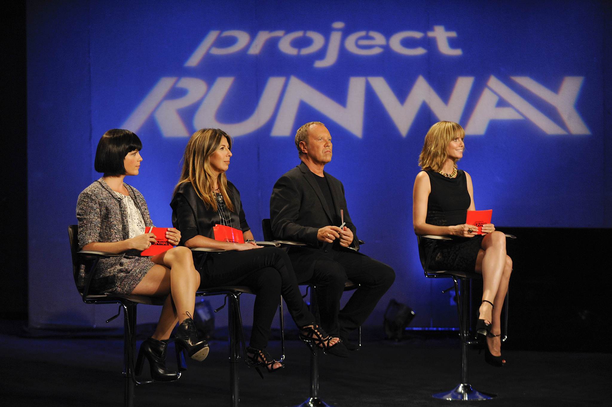 Still of Selma Blair and Heidi Klum in Project Runway (2004)