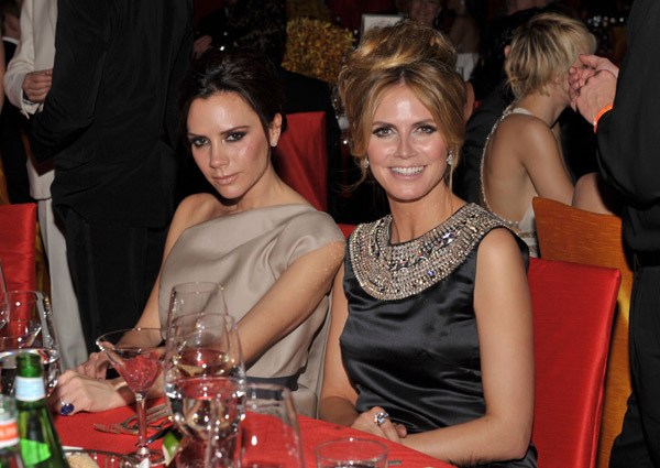 Heidi Klum and Victoria Beckham at event of The 82nd Annual Academy Awards (2010)