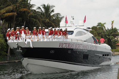 Heidi Klum, Adriana Lima, Karolina Kurkova, Selita Ebanks, Doutzen Kroes and Miranda Kerr at event of The Victoria's Secret Fashion Show (2008)