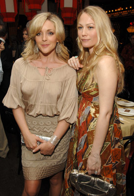 Jane Krakowski and Sarah Wynter