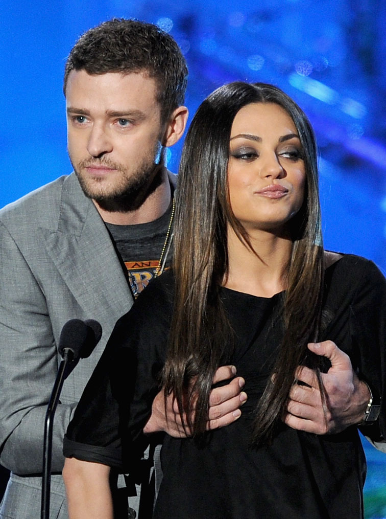 Mila Kunis and Justin Timberlake at event of 2011 MTV Movie Awards (2011)