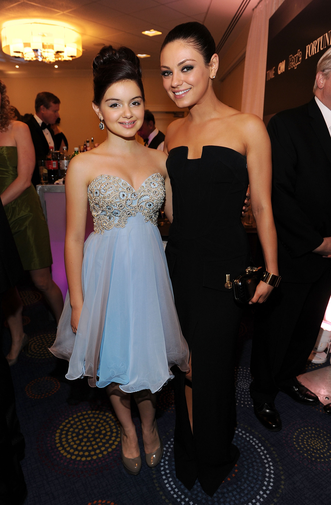 Mila Kunis and Ariel Winter