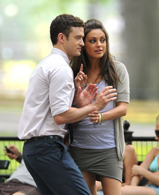 Mila Kunis and Justin Timberlake at event of Draugiskas seksas (2011)