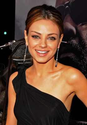 Mila Kunis at event of Elijaus knyga (2010)