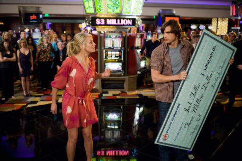Still of Cameron Diaz and Ashton Kutcher in What Happens in Vegas (2008)