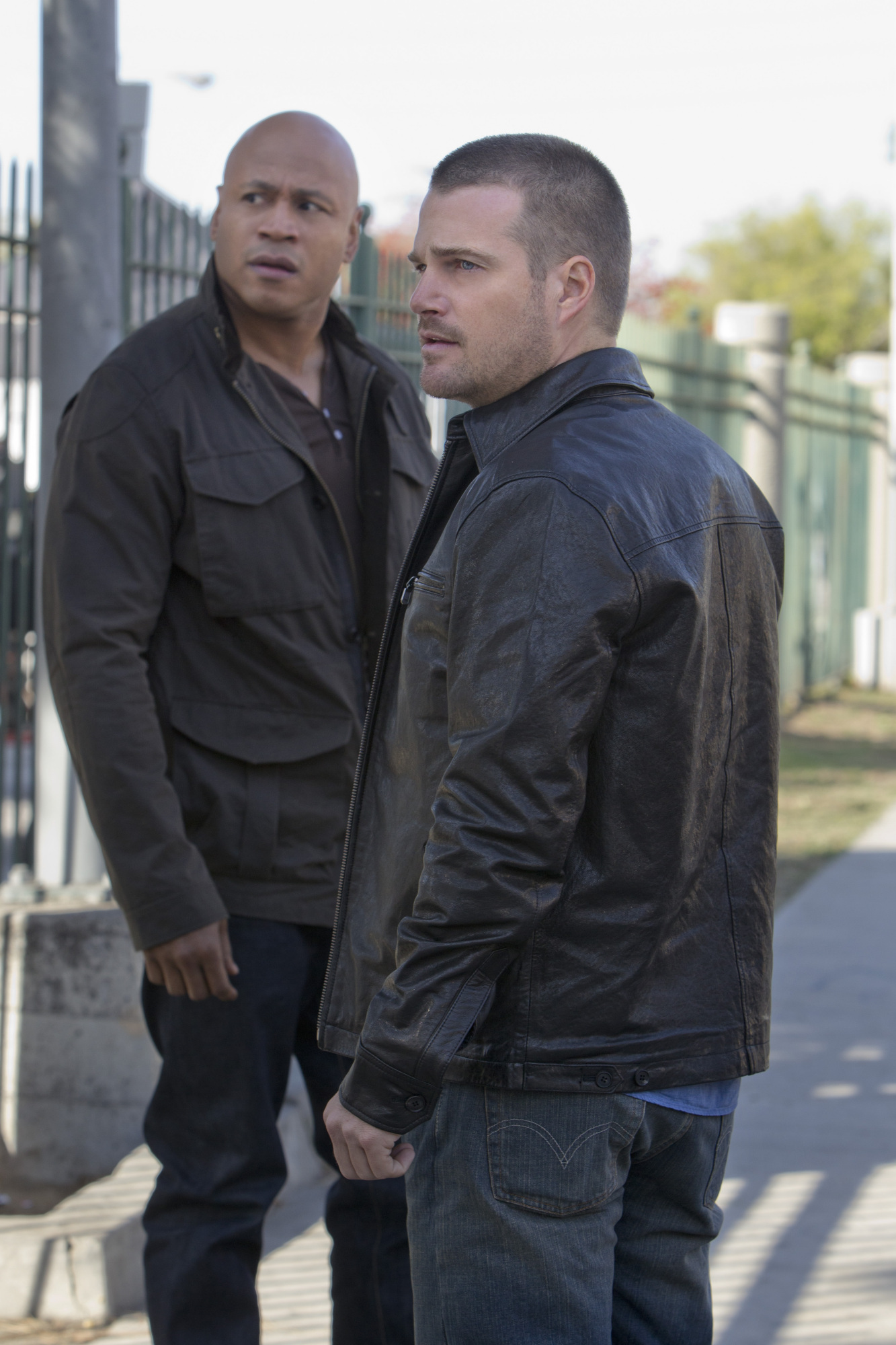 Still of Chris O'Donnell and LL Cool J in NCIS: Los Angeles (2009)