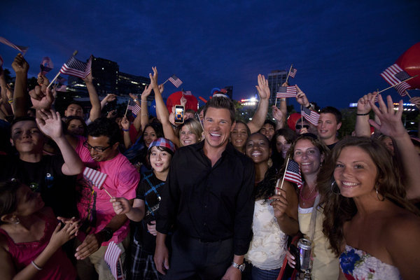 Still of Nick Lachey in Macy's 4th of July Fireworks Spectacular (2011)