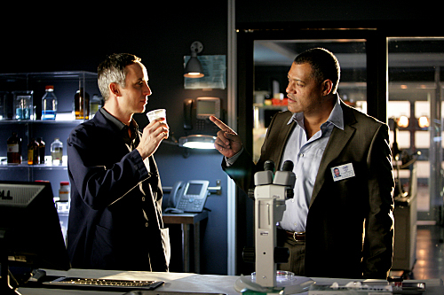 Still of Laurence Fishburne and Wallace Langham in CSI kriminalistai (2000)