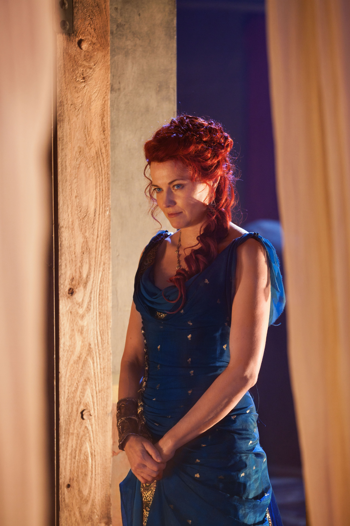 Still of Lucy Lawless in Spartacus: Blood and Sand (2010)