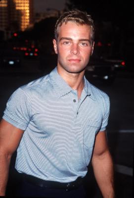 Joseph Lawrence at event of Return to Paradise (1998)