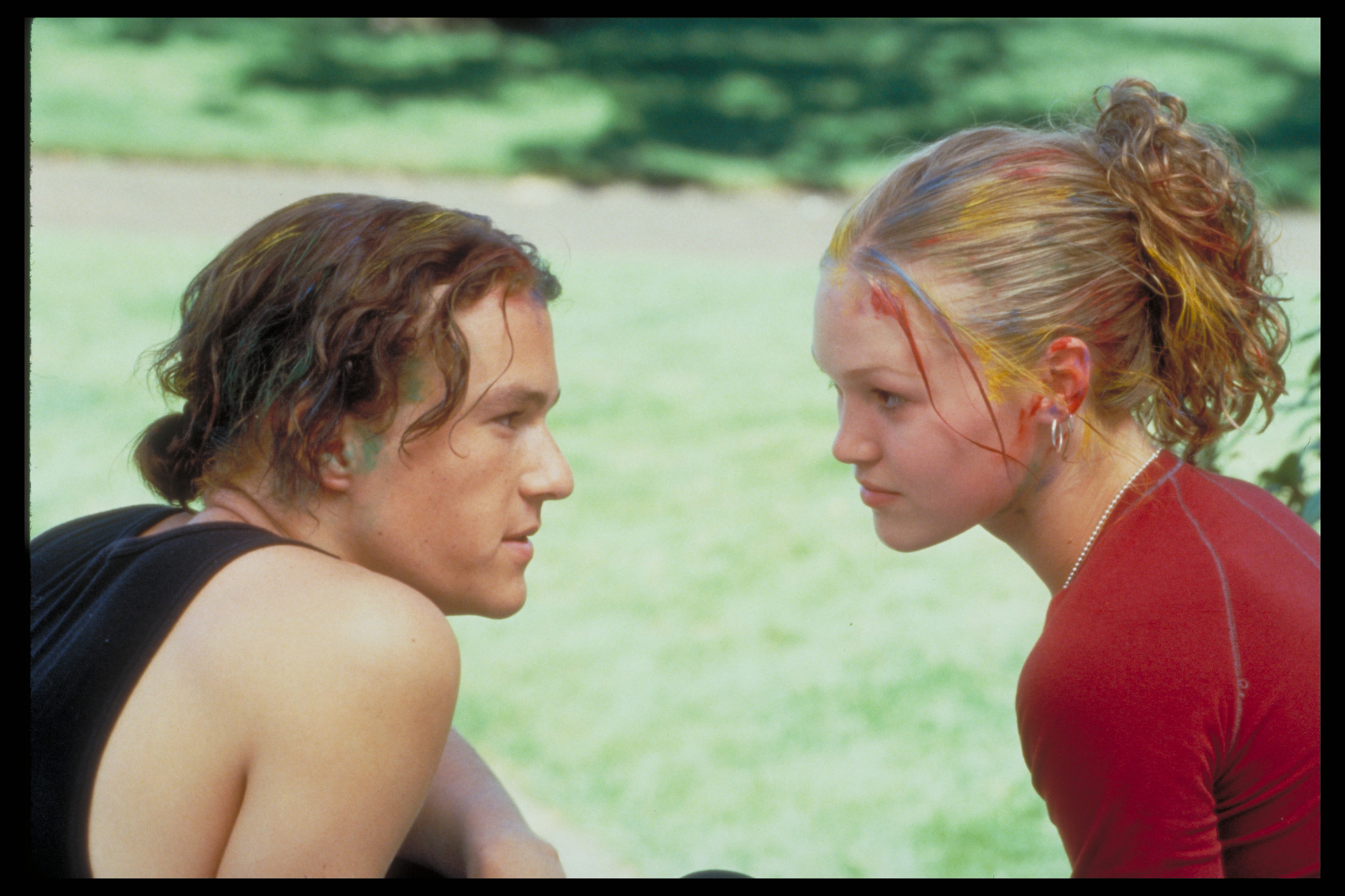 Still of Heath Ledger and Julia Stiles in 10 Things I Hate About You (1999)
