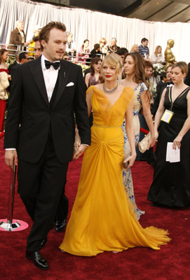 Heath Ledger and Michelle Williams at event of The 78th Annual Academy Awards (2006)