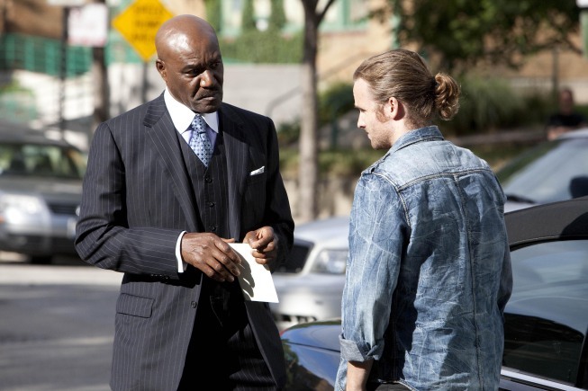 Still of Delroy Lindo and Billy Lush in The Chicago Code (2011)