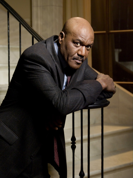 Still of Delroy Lindo in Kidnapped (2006)